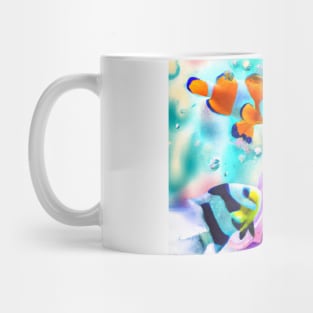 Peces nadando entre corales. Mug